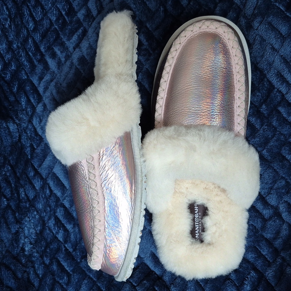 Manitobah Mukluks Pink Illusion Cabin Slide Slippers Size 8 New In Box - Picture 15 of 16